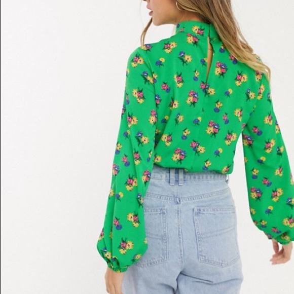 Elasticated waist top in floral print - Picture 3 of 4